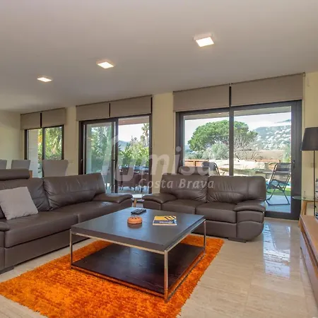 Oasis House *