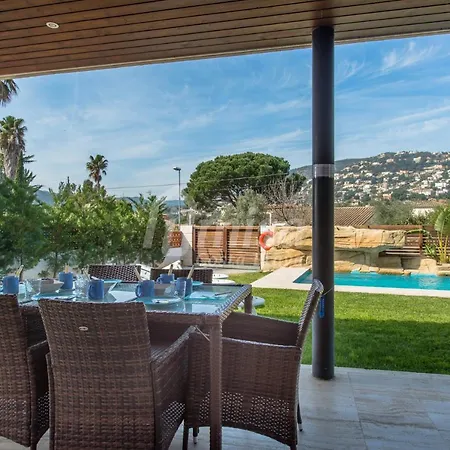 Oasis House *