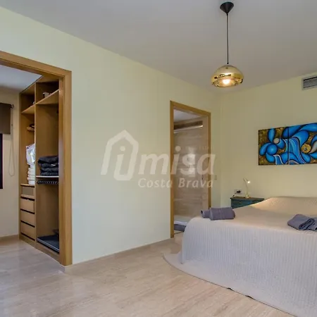 Oasis House Villa *