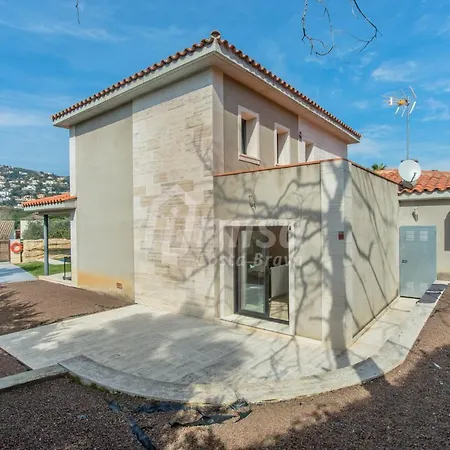 Oasis House *