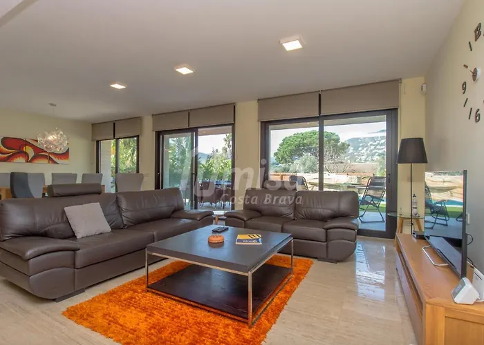 Oasis House *