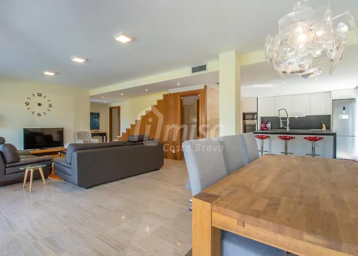 Oasis House
