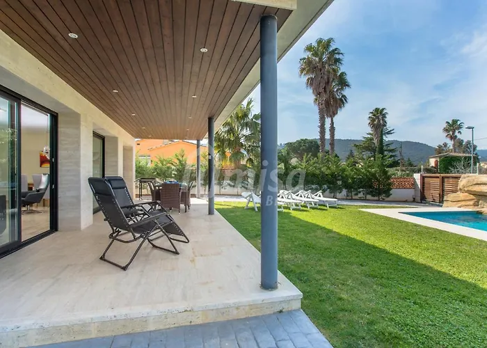 Oasis House *